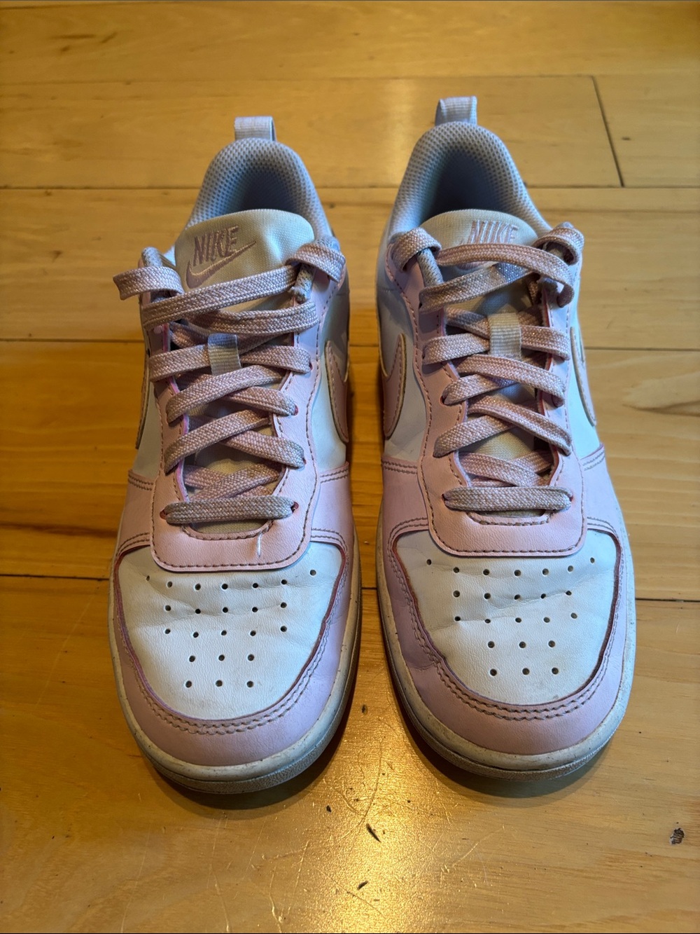 Girls Size 4 Nike Pink and White Low Top Sneakers with Swoosh